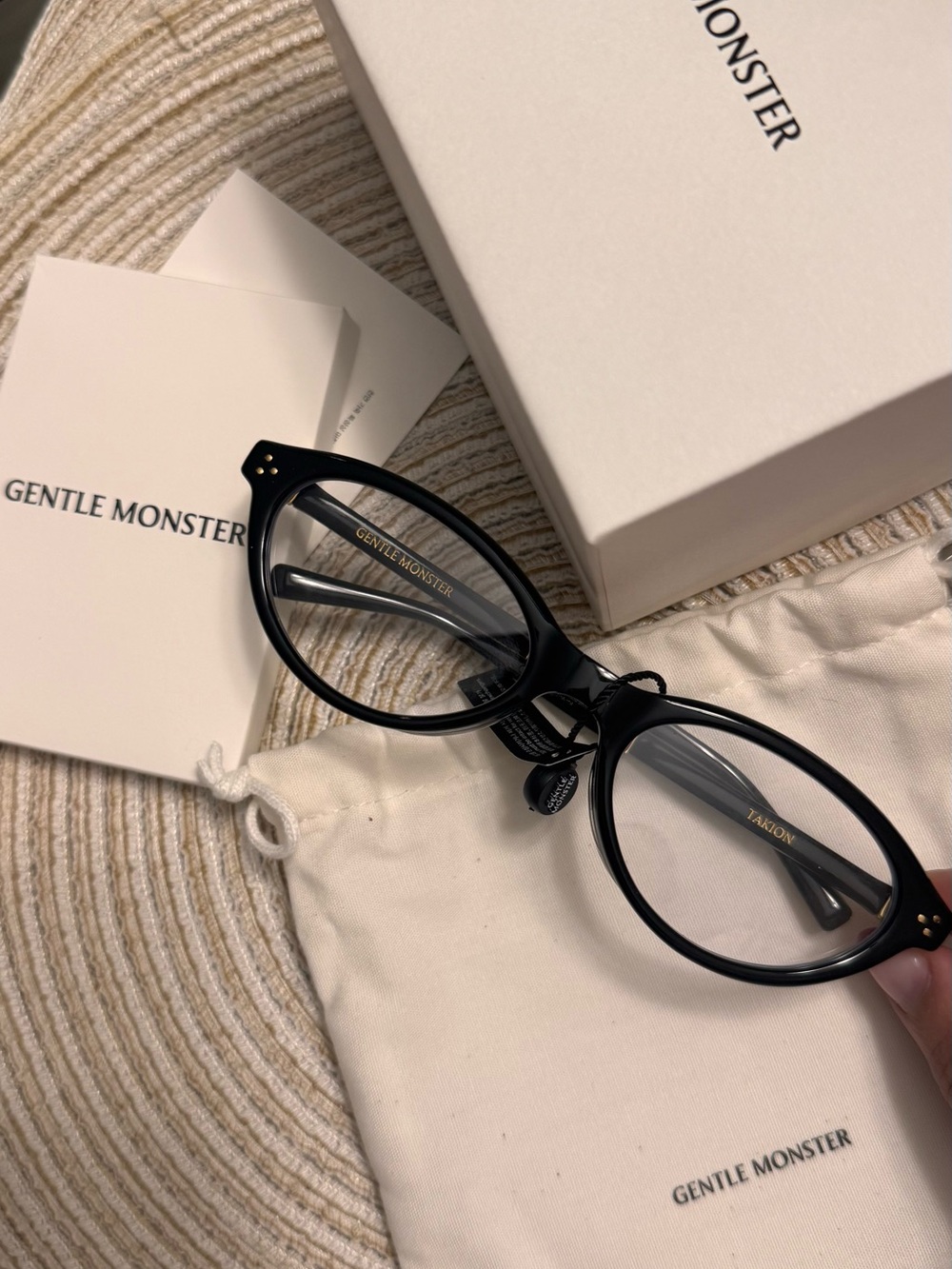 GENTLE MONSTER Black Foldable Glasses